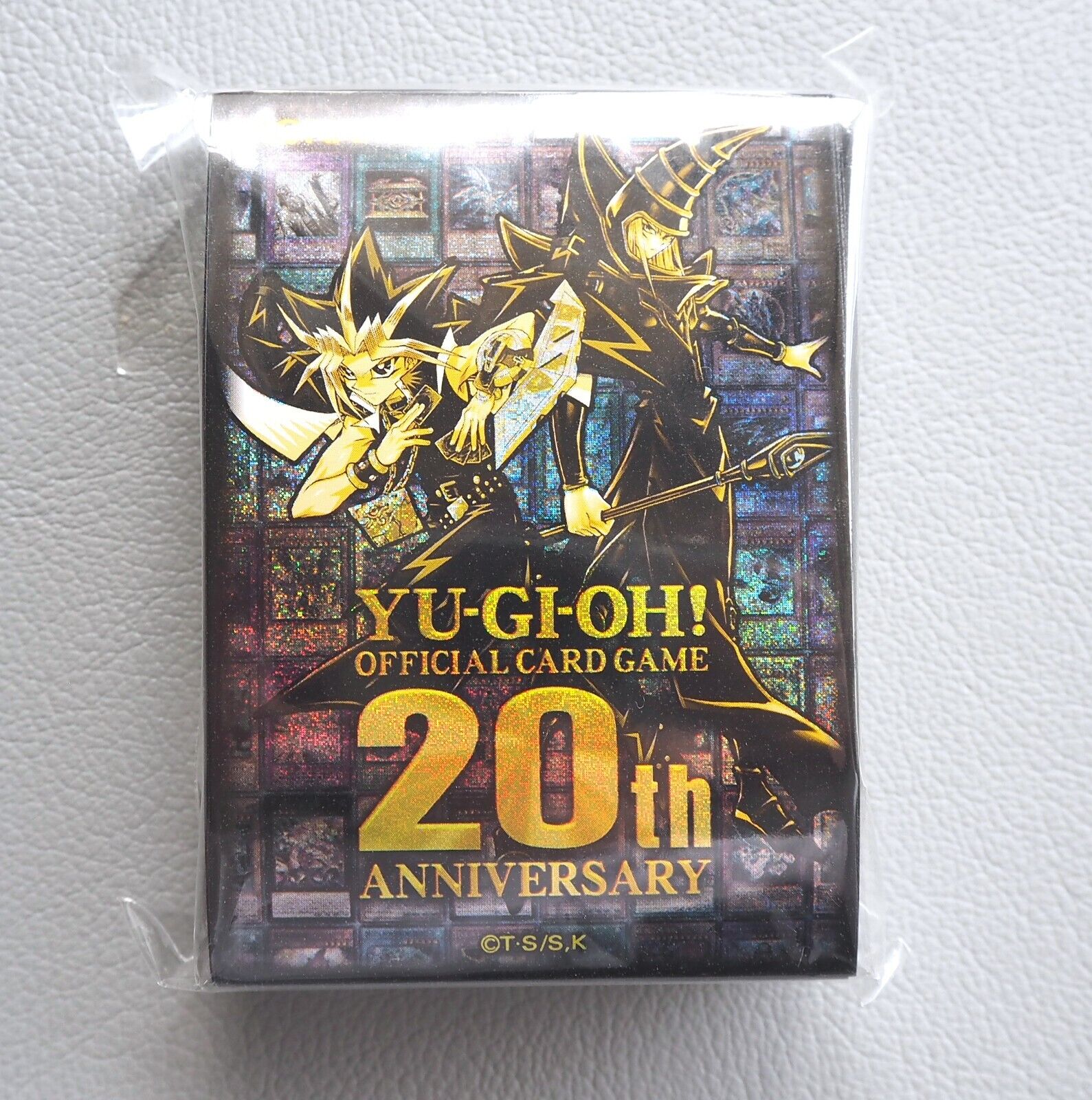 yugioh 20th anniversary card sleeves Yu-Gi-Oh Gold Sleeve 100pcs Yugi Dark Magician Japanese SL21 pokemon storage protector each pack contains 50 Urza, Lord High Artificer Size:XL
