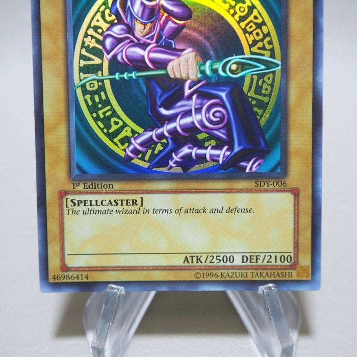 Yu-Gi-Oh Dark Magician SDY-006 Ultra Rare 1st Edition EX Asian English k256